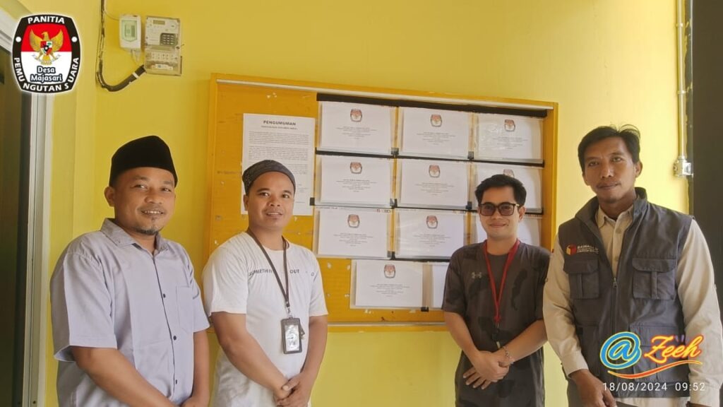 Pemasangan Daftar Pemilih Sementara Oleh PPS Desa Majasari